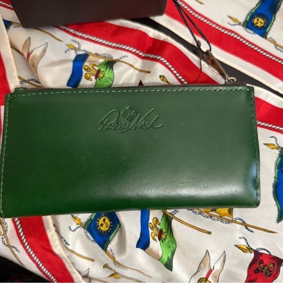 NWT Patricia Nash Green Leather Bifold Wallet - Picture 10 of 10